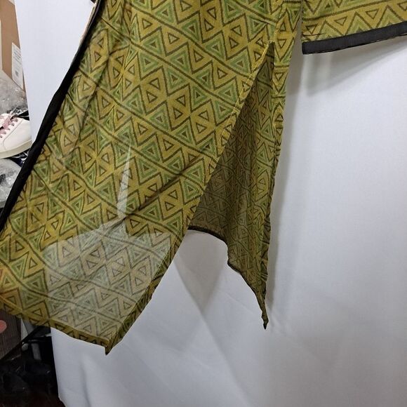 Semi sheer topper NWOT - Picture 9 of 11